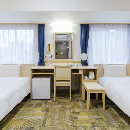 Toyoko Inn Tokyo Ikebukuro Kita Guchi No 2 Exterior foto